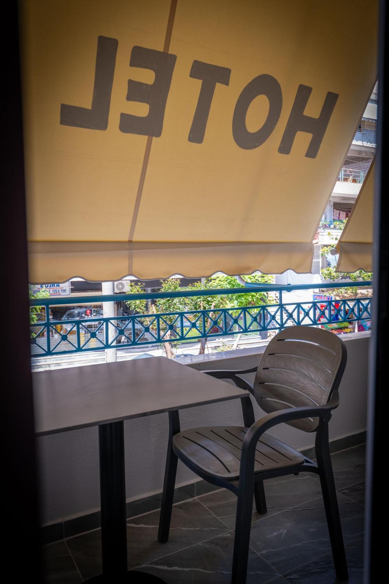 Hotel Porti Саранде Екстериор снимка