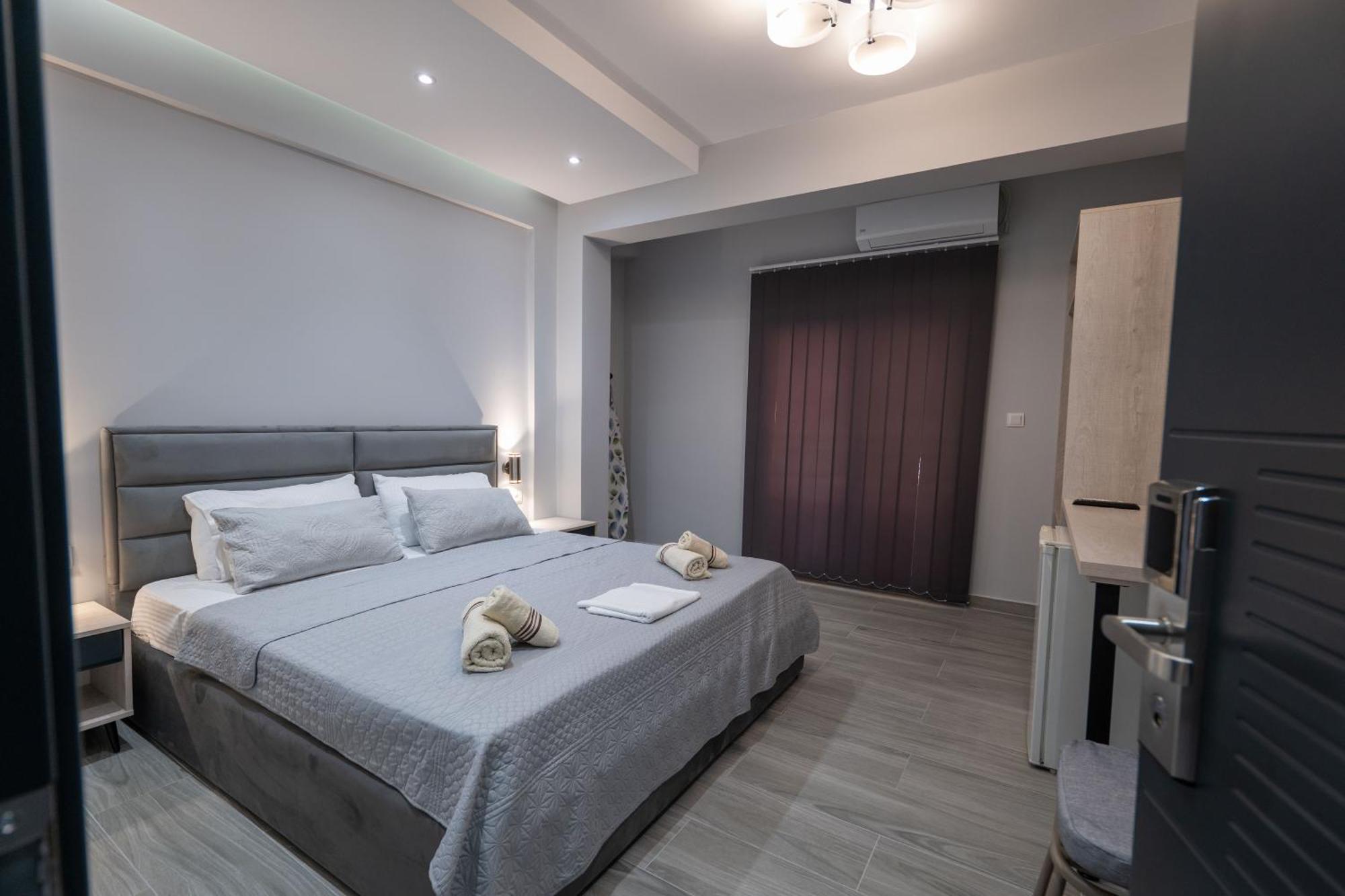 Hotel Porti Саранде Екстериор снимка
