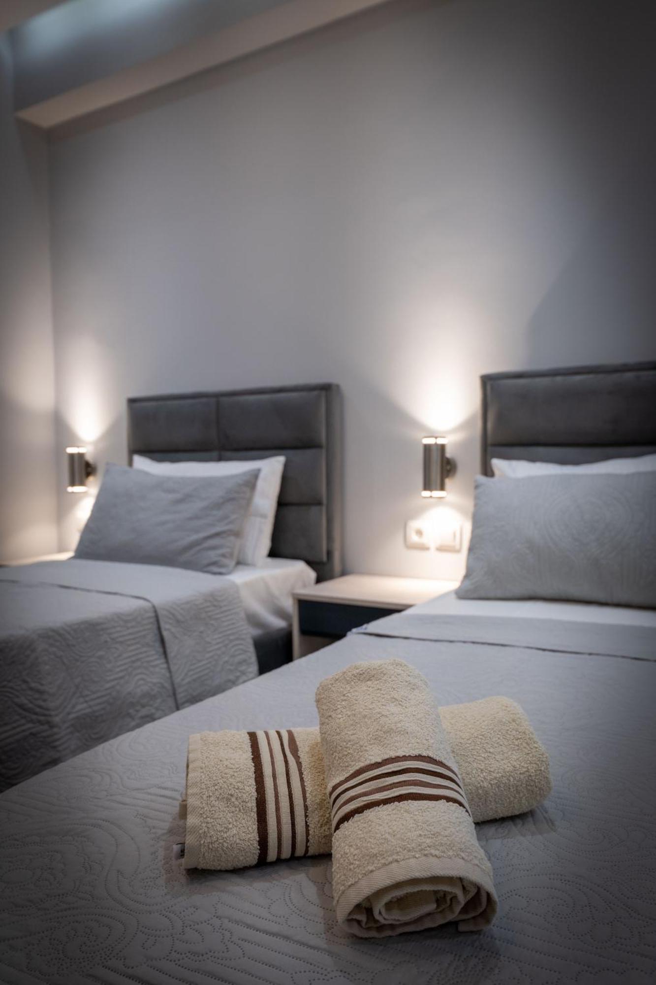 Hotel Porti Саранде Екстериор снимка