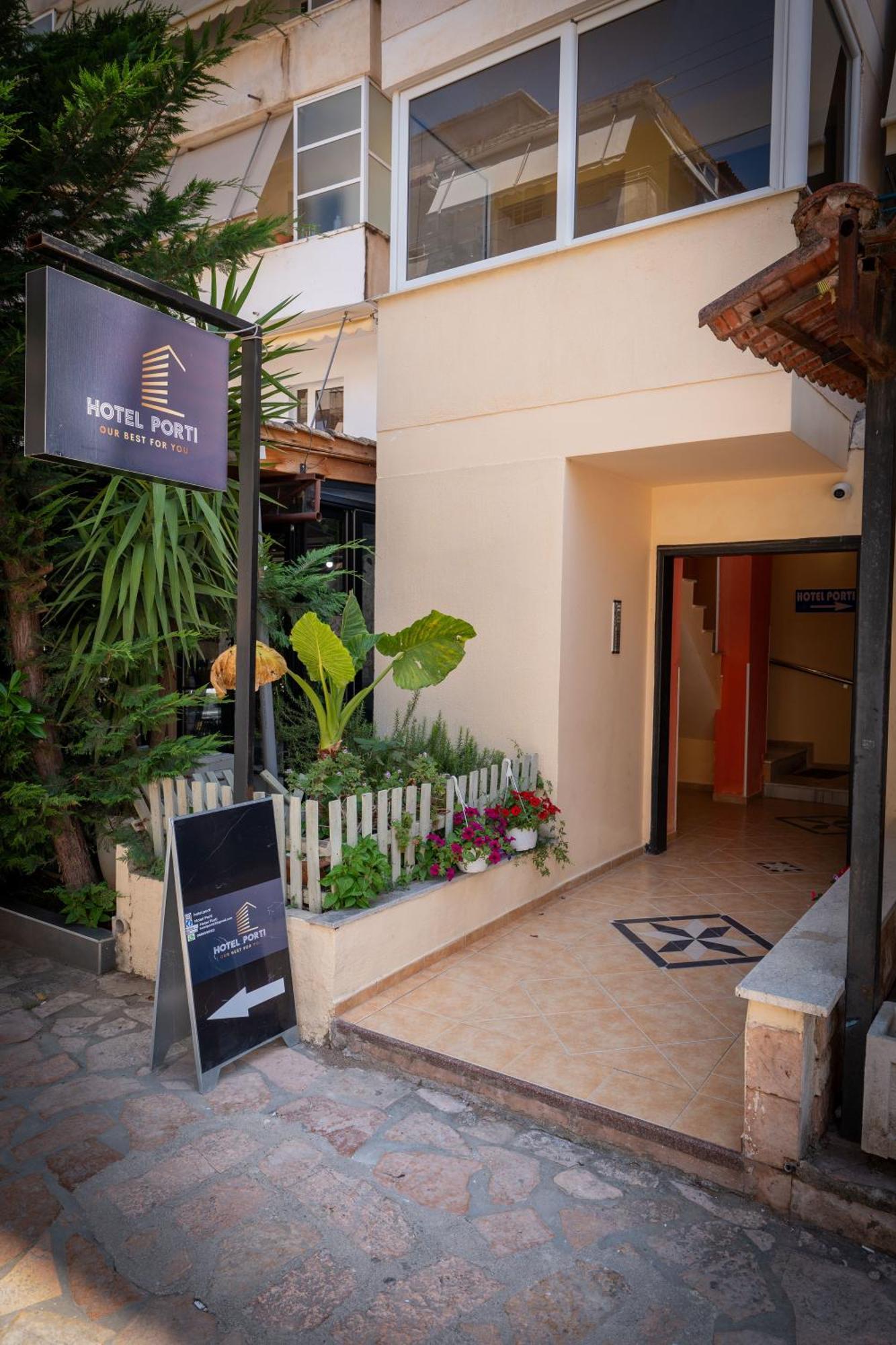 Hotel Porti Саранде Екстериор снимка