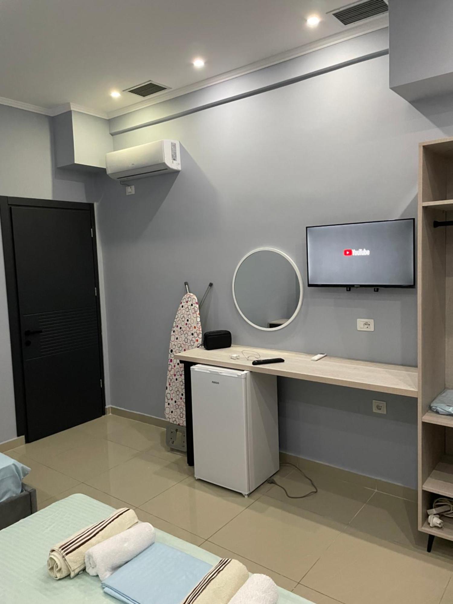 Hotel Porti Саранде Екстериор снимка